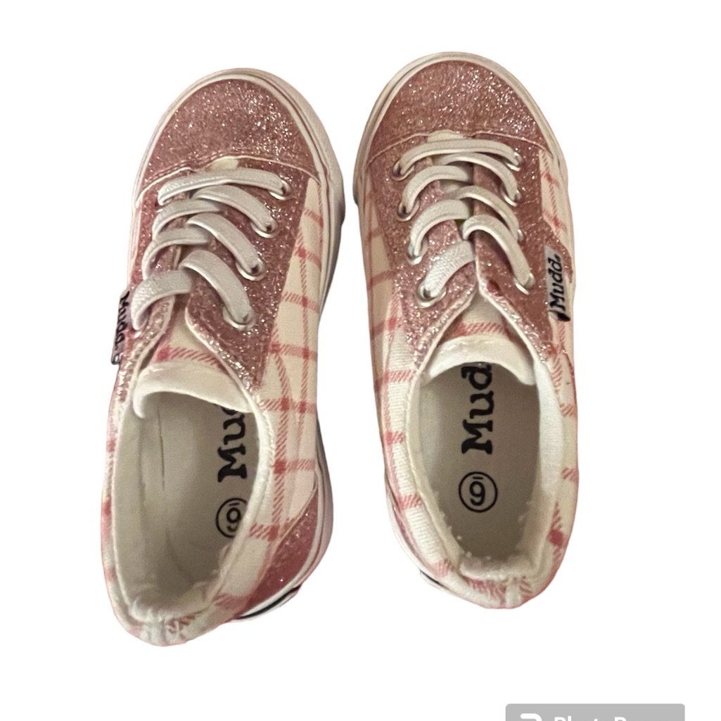 Mudd Brand Size 8
